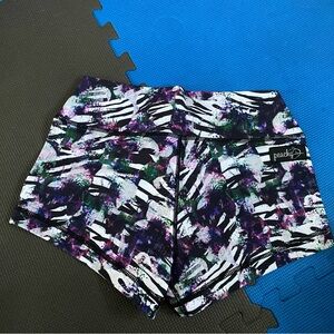 Peachy Athletic peachy fit shorts, M